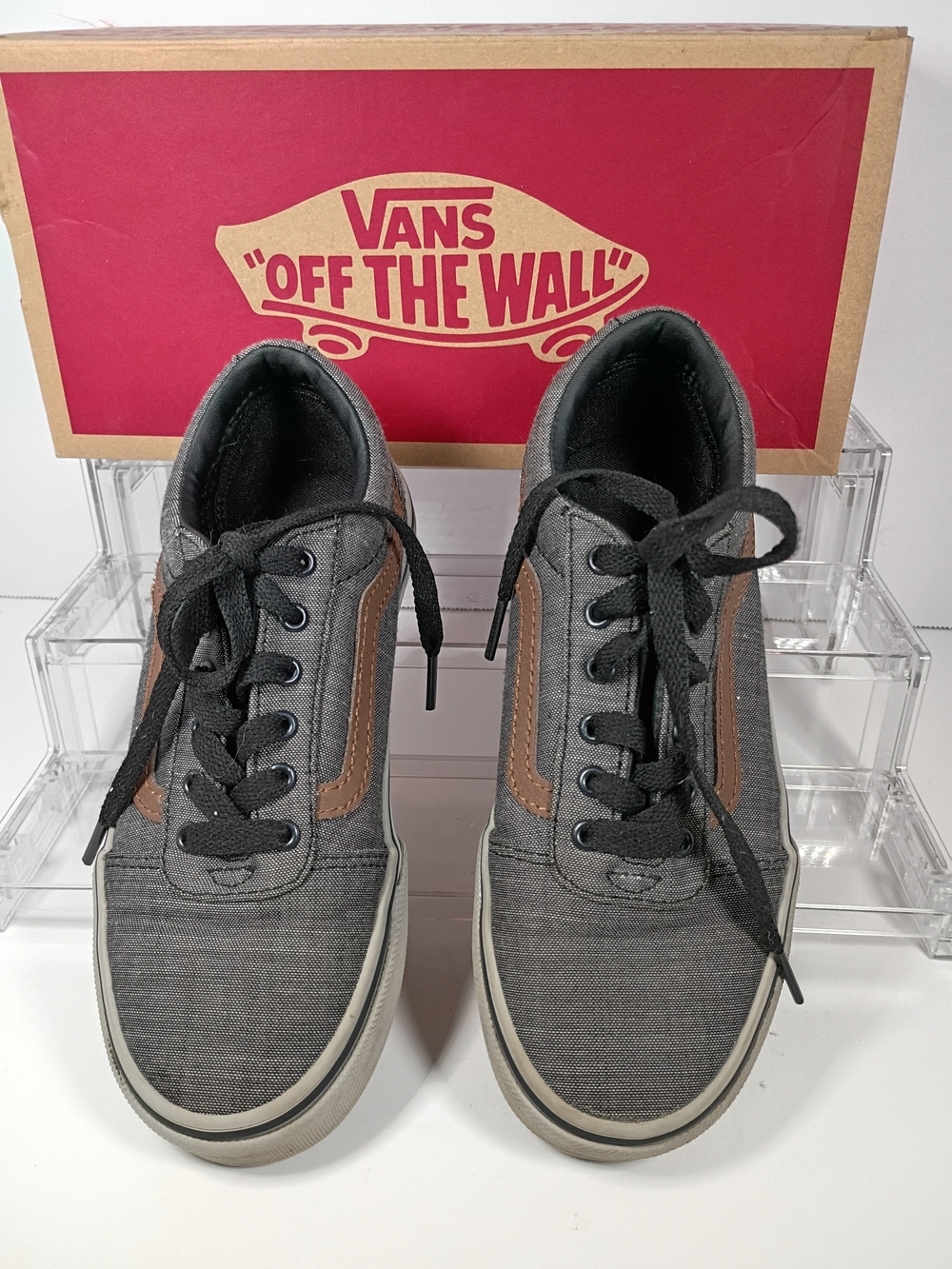 Vans Boy’s Gray Canvas Low-Top Sneakers with Brown Accent 1